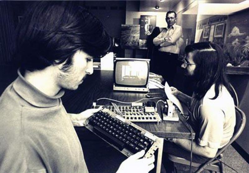 Steve Jobs and Wozniak using Apple-1 system, ca. 1976
©Apple, Inc. / Joe Melena